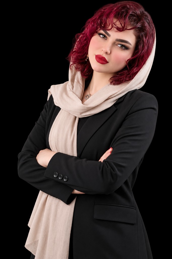 شیدا خانی، متخصص کراتین و احیای مو در کازرون